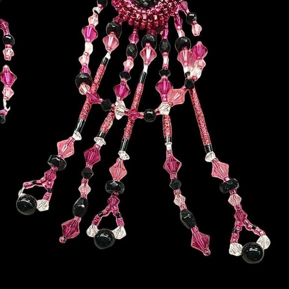 Black snowflake, pink black glass beaded shoulderduster chandelier earrings 4.5” - Picture 4 of 8